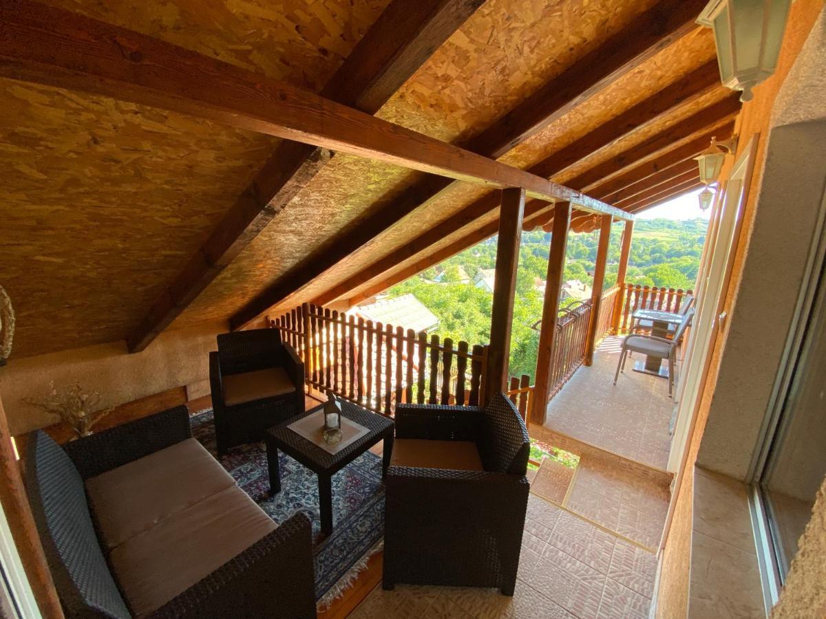 Apartman Simona Vrdnik Luaran gambar