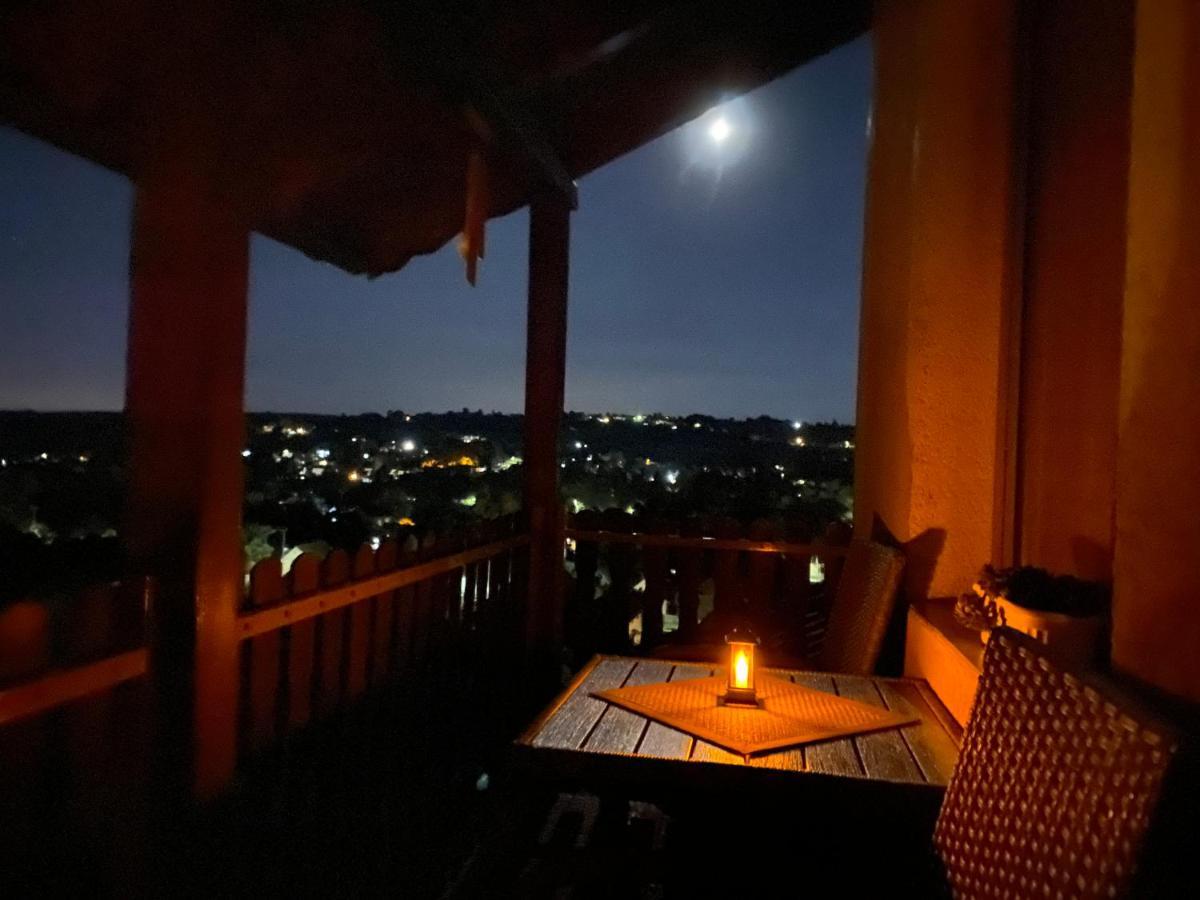 Apartman Simona Vrdnik Luaran gambar