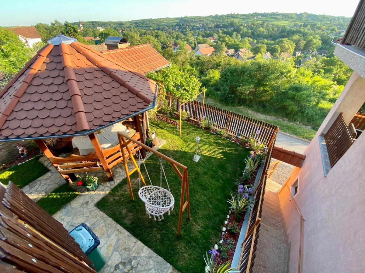 Apartman Simona Vrdnik Luaran gambar