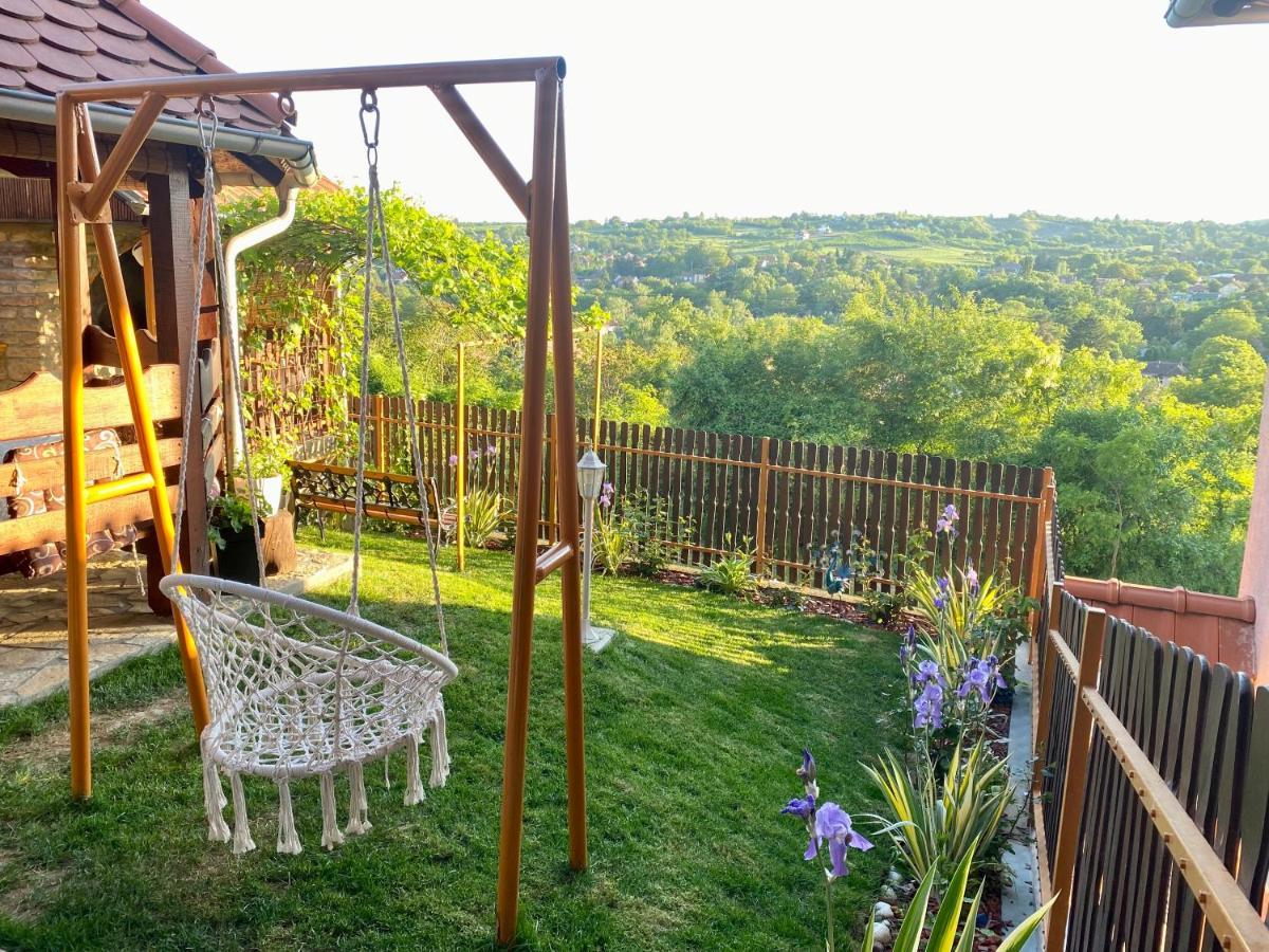 Apartman Simona Vrdnik Luaran gambar